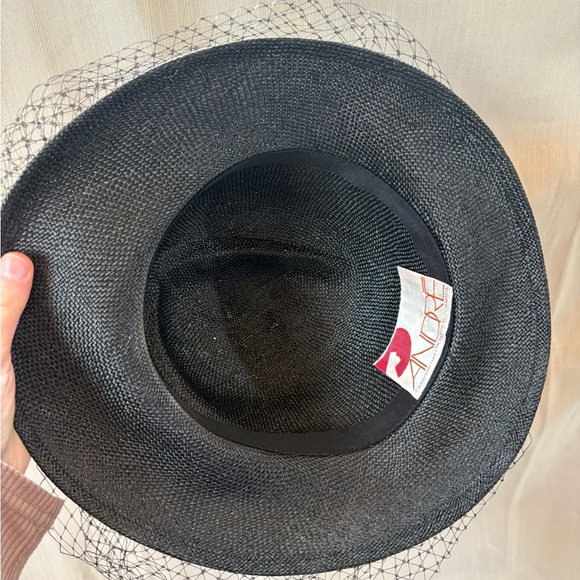 Andree Canadian Black Boater‎ Hat with Veil - Picture 4 of 8